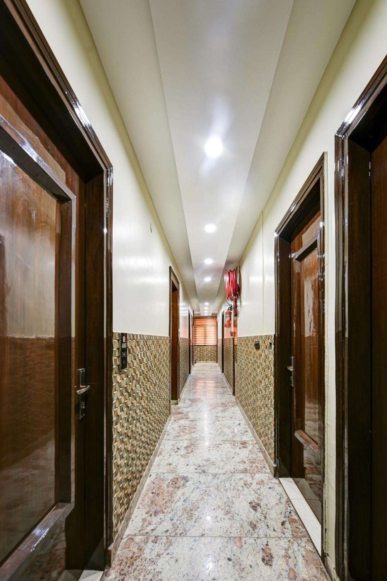 New Frontier - 2 Mins From Old Delhi Railway Station & Chandni Chowk מראה חיצוני תמונה