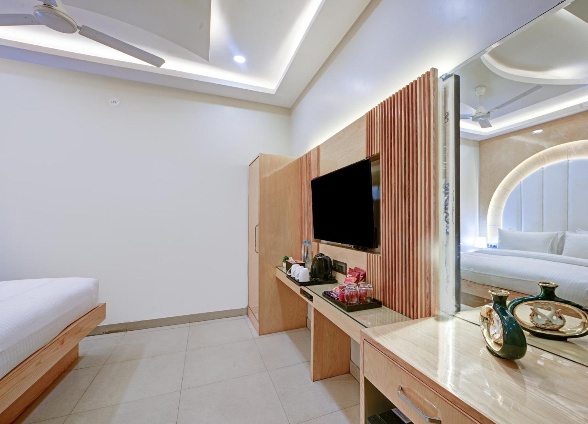 New Frontier - 2 Mins From Old Delhi Railway Station & Chandni Chowk מראה חיצוני תמונה