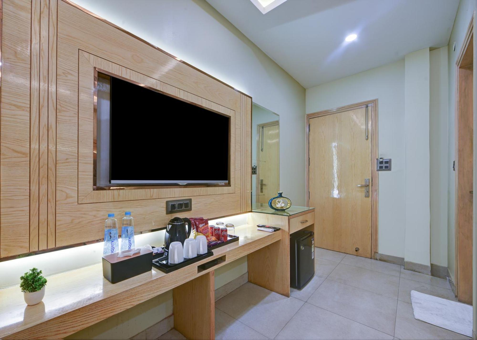 New Frontier - 2 Mins From Old Delhi Railway Station & Chandni Chowk מראה חיצוני תמונה